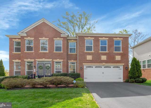Property at 8287 Swope Ct, Springfield, VA 22153, 8 beds, 6.5 baths