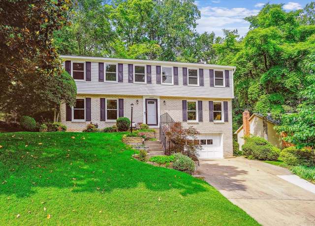 Property at 15894 Northgate Dr, Dumfries, VA 22025, 5 beds, 2.5 baths