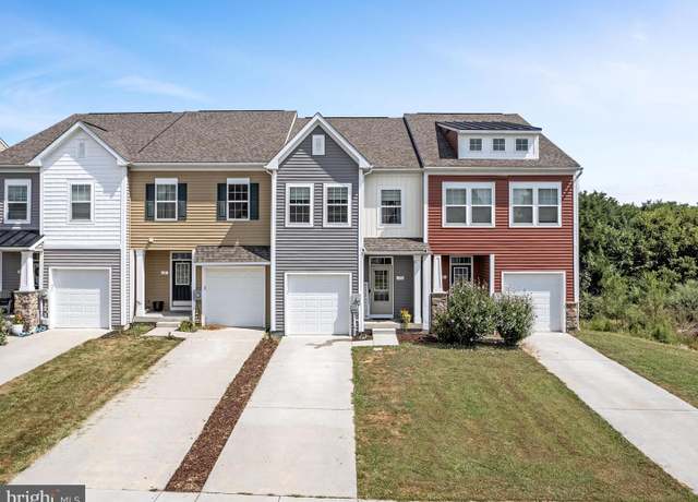 Property at 73 Healey Ct, Bunker Hill, WV 25413, 3 beds, 3.5 baths