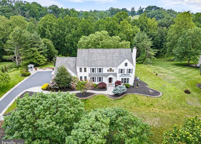 Property at 2 N Pheasants Rdg N, Wilmington, DE 19807, 5 beds, 5 baths