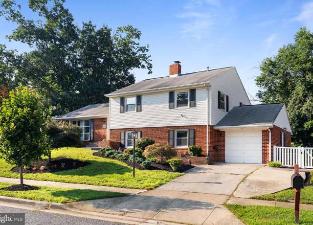Property at 11200 Lochton St, Upper Marlboro, MD 20774, 4 beds, 2.5 baths