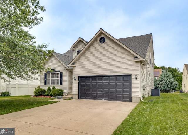 Property at 380-I R Bryant Way, Lawnside, NJ 08045, 3 beds, 2.5 baths