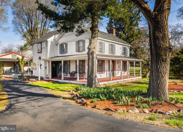 Property at 940 Bridgeton Park, Sewell, NJ 08080, 4 beds, 1.5 baths
