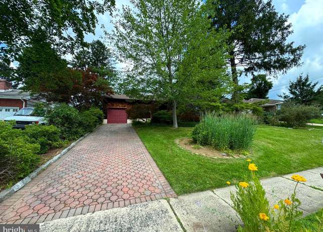 Property at 9 Worthington Dr, Ewing, NJ 08638, 3 beds, 2 baths
