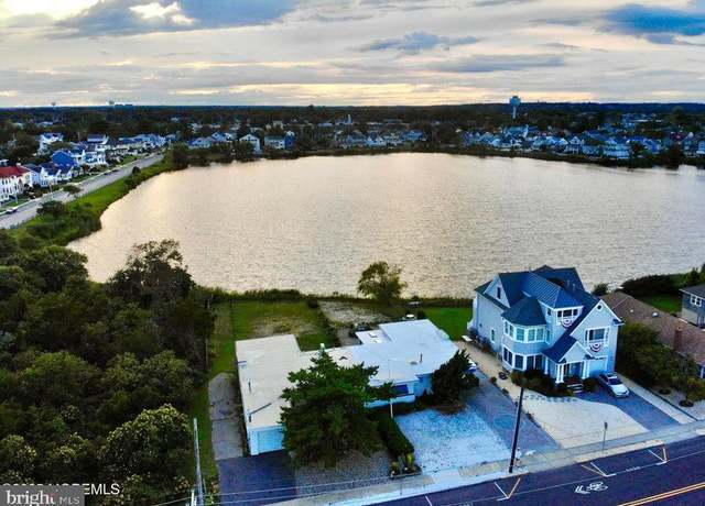 Property at 1415 Ocean Ave, Point Pleasant Beach, NJ 08742, 3 beds, 1 bath