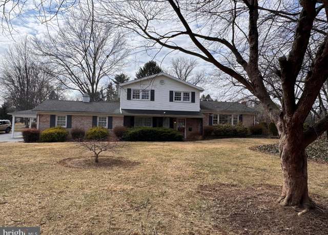 Property at 500 Belvedere St, Carlisle, PA 17013, 4 beds, 2 baths
