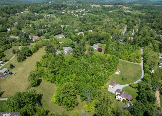 Property at 2290 Horseshoe Trl, Chester Springs, PA 19425