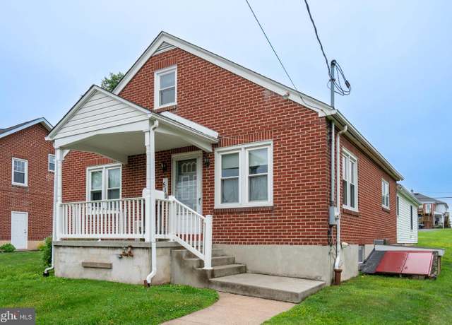 Property at 519 Jefferson St, East Greenville, PA 18041, 4 beds, 1.5 baths