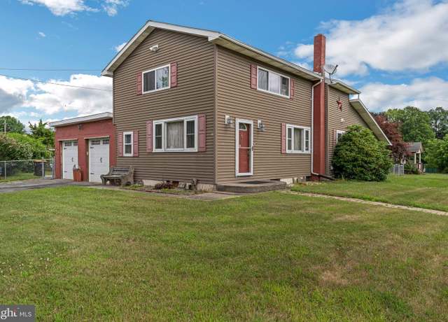 Property at 13 Johnsonville Rd, Bangor, PA 18013, 3 beds, 2.5 baths