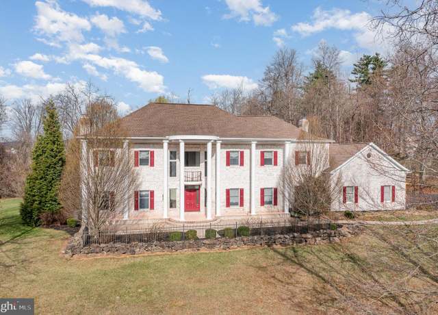 Property at 17 Montego Ct, Dillsburg, PA 17019, 6 beds, 5 baths