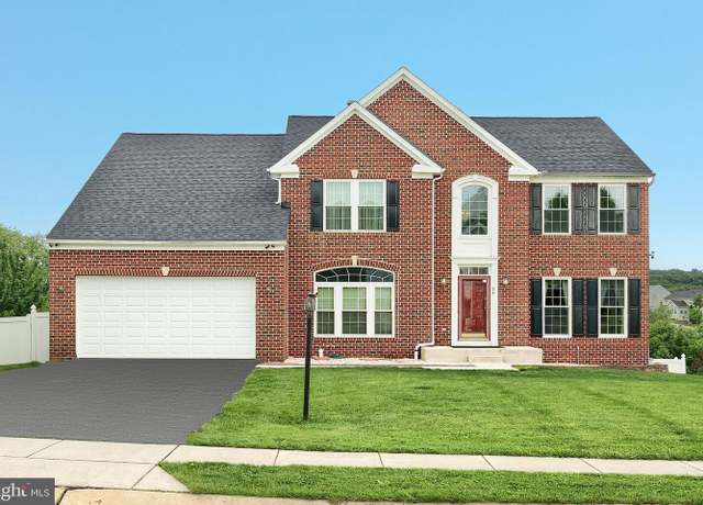 Property at 24 Louvain Dr, Hanover, PA 17331, 4 beds, 3.5 baths