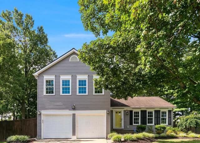 Property at 2619 John Milton Dr, Herndon, VA 20171, 4 beds, 3.5 baths