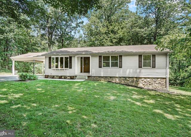 Property at 8013 Edgewood Church Rd, Frederick, MD 21702, 3 beds, 2 baths