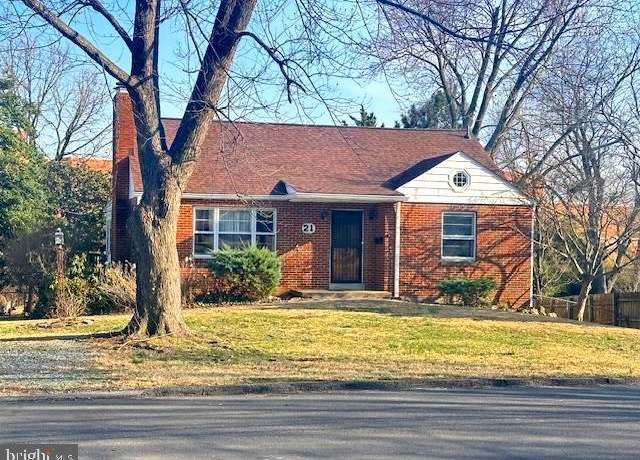 Property at 21 Desellum Ave, Gaithersburg, MD 20877, 3 beds, 2 baths
