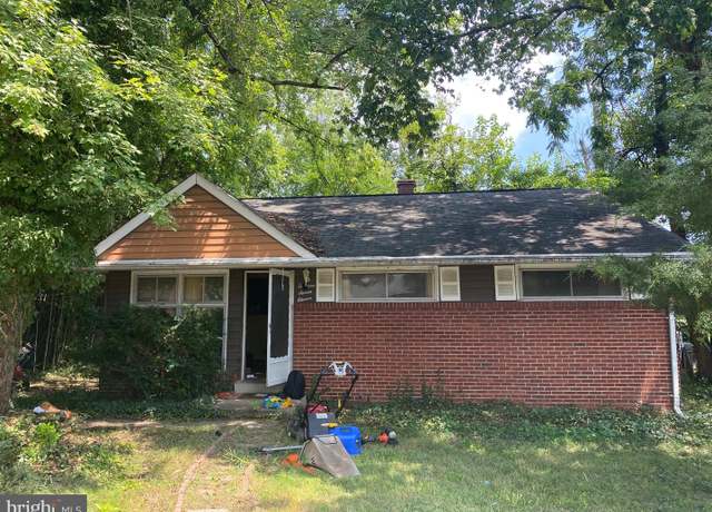 Property at 13711 Parkland Dr, Rockville, MD 20853, 2 beds, 2 baths