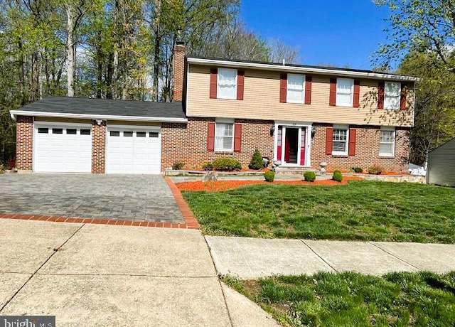 Property at 6510 Killarney St, Clinton, MD 20735, 6 beds, 3.5 baths