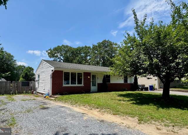 Property at 6 Karok Ln, Browns Mills, NJ 08015, 3 beds, 1 bath