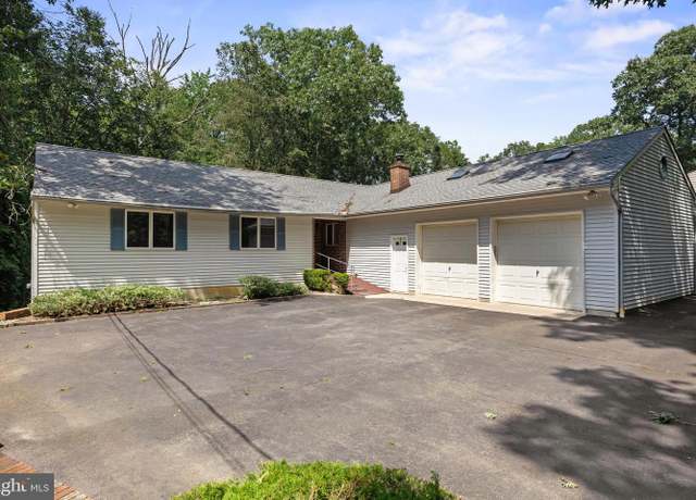 Property at 51 Oak Ln, New Egypt, NJ 08533, 3 beds, 3 baths