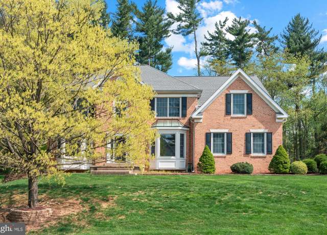 Property at 25 Stallion Cir, Holland, PA 18966, 4 beds, 3.5 baths