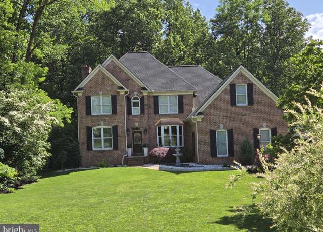 Property at 29 Carol Cir, Middletown, PA 17057, 4 beds, 3 baths