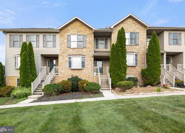 Property at 875 Woodridge Dr, Middletown, PA 17057, 3 beds, 2.5 baths