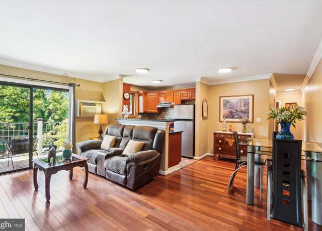 Property at 2844 Annandale Rd #316, Falls Church, VA 22042, 2 beds, 1 bath
