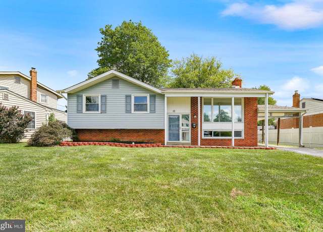 Property at 10 Rockrose Dr, Newark, DE 19711, 3 beds, 2 baths