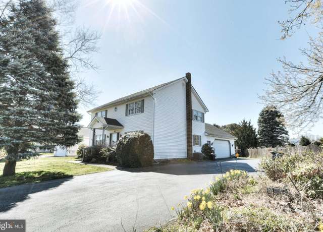 Property at 13 N Atlantic Dr, Lewes, DE 19958, 4 beds, 1.5 baths