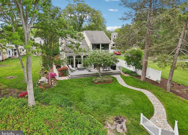 Property at 391 South Dr, Severna Park, MD 21146, 4 beds, 3.5 baths