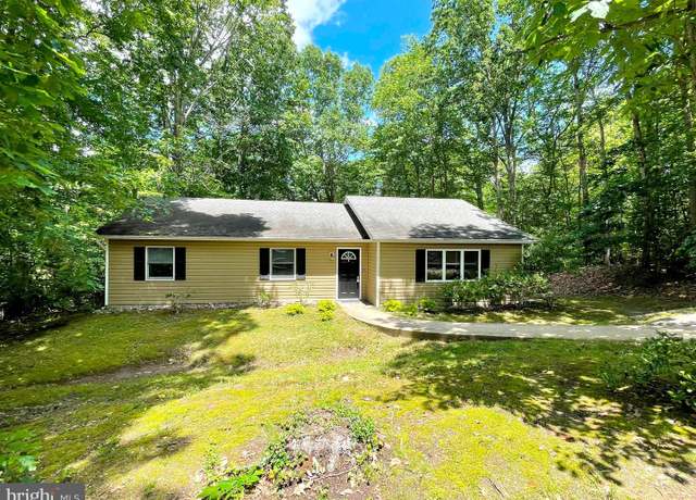 Property at 312 Clubhouse Dr, Lusby, MD 20657, 3 beds, 2 baths