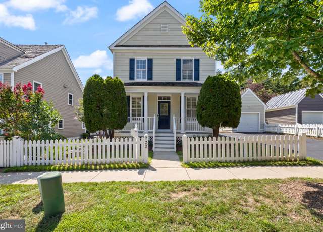 Property at 222 Chestertown St, Gaithersburg, MD 20878, 3 beds, 3.5 baths