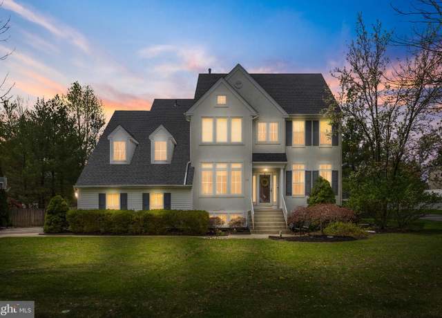 Property at 32 Emerson Dr, Cinnaminson, NJ 08077, 4 beds, 3 baths