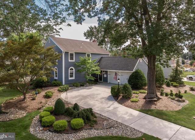 Property at 111 Kevin Rd, Delran, NJ 08075, 4 beds, 2.5 baths