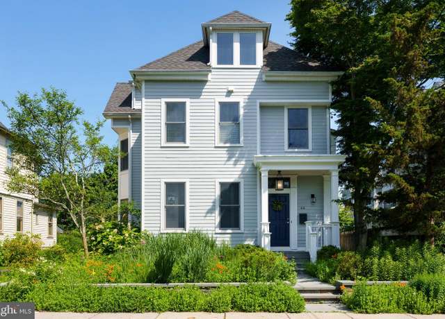 Property at 44 Wiggins St, Princeton, NJ 08540, 5 beds, 3.5 baths