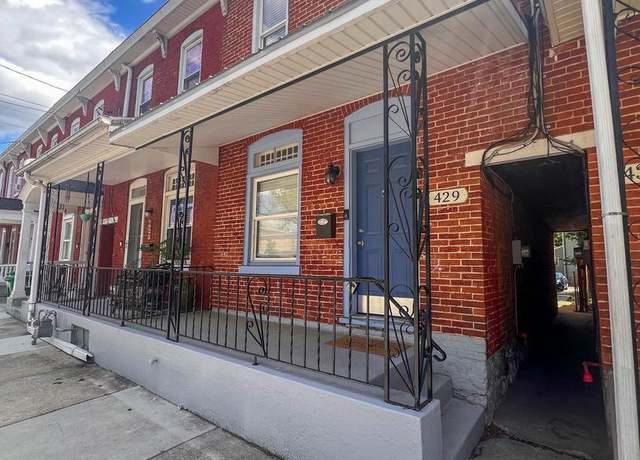 Property at 429 Arch St, Carlisle, PA 17013, 3 beds, 1.5 baths