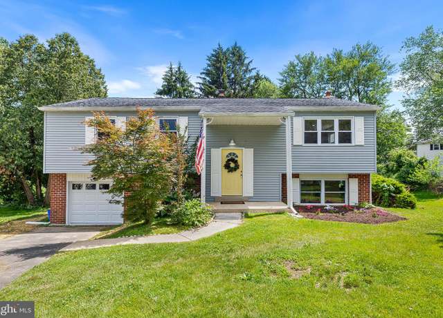 Property at 742 Goodale Dr, Aston, PA 19014, 4 beds, 2.5 baths