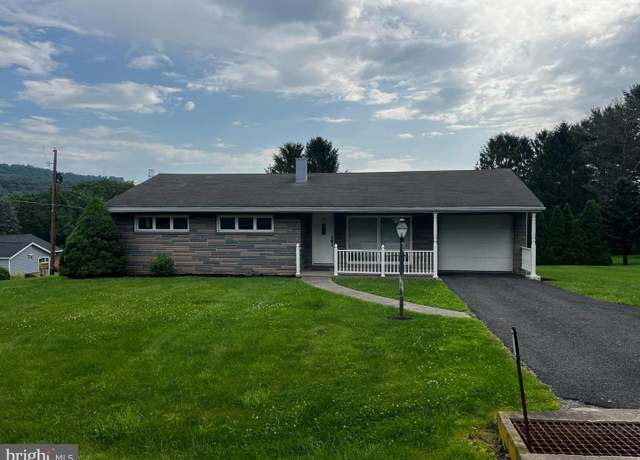 Property at 27 King Dr, Lewistown, PA 17044, 3 beds, 1 bath
