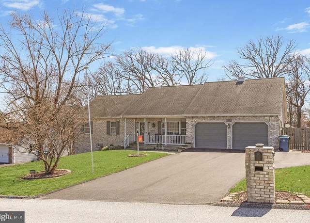 Property at 1032 Woodridge Rd, Red Lion, PA 17356, 3 beds, 2 baths
