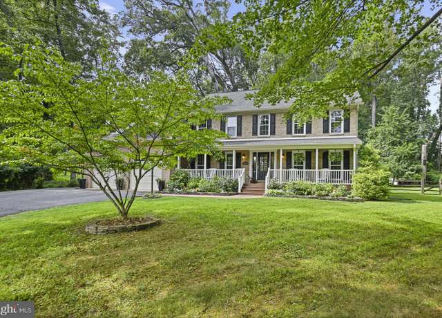 Property at 2330 Augustus Ct, Vienna, VA 22180, 5 beds, 3.5 baths
