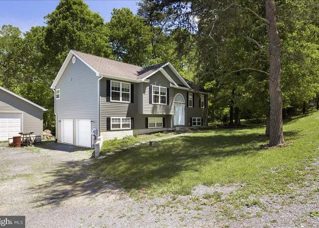 Property at 21 Presley Ln, Kearneysville, WV 25430, 3 beds, 2.5 baths
