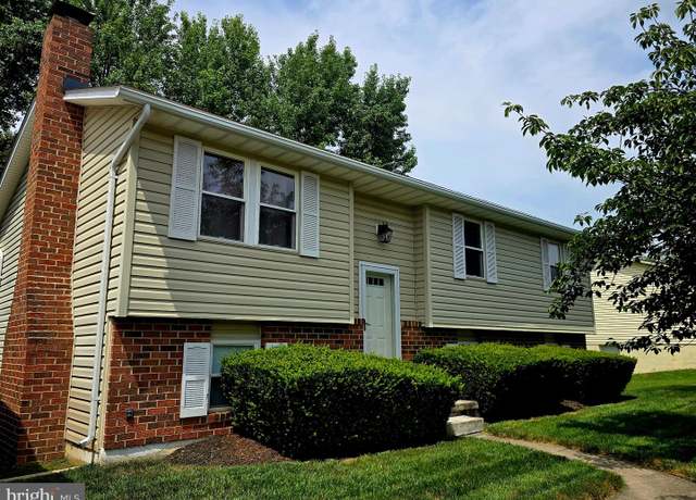 Property at 706 Uniontown Rd, Westminster, MD 21158, 3 beds, 2 baths