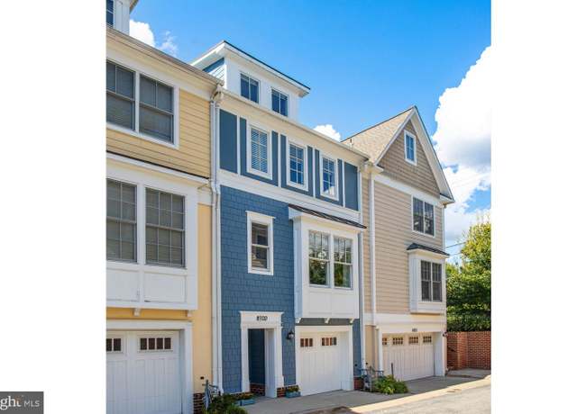 Property at 8920 Courts Way, Silver Spring, MD 20910, 4 beds, 4.5 baths
