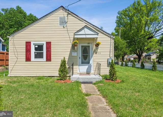 Property at 5701 31st Ave, Hyattsville, MD 20782, 3 beds, 2 baths