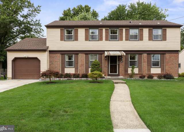 Property at 1108 Crane Dr, Cherry Hill, NJ 08003, 4 beds, 2.5 baths