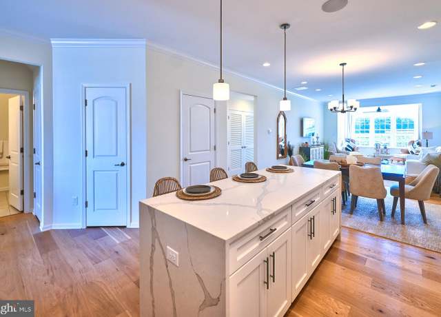 Property at 4 Panmure Way, Williamstown, NJ 08094, 2 beds, 3 baths