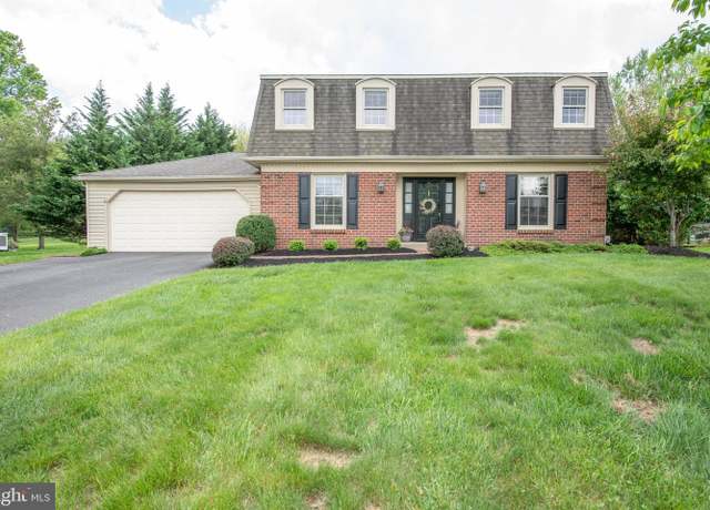 Property at 125 Merry Dell Dr, Churchville, PA 18966, 4 beds, 2.5 baths