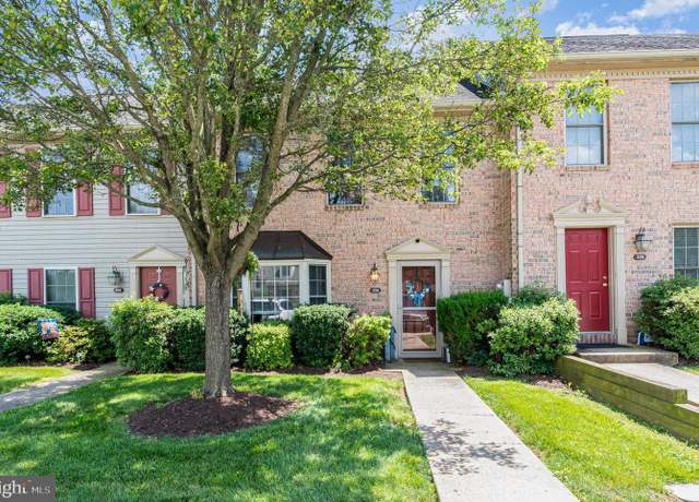 Property at 356 Stonehedge Ln, Mechanicsburg, PA 17055, 2 beds, 2.5 baths