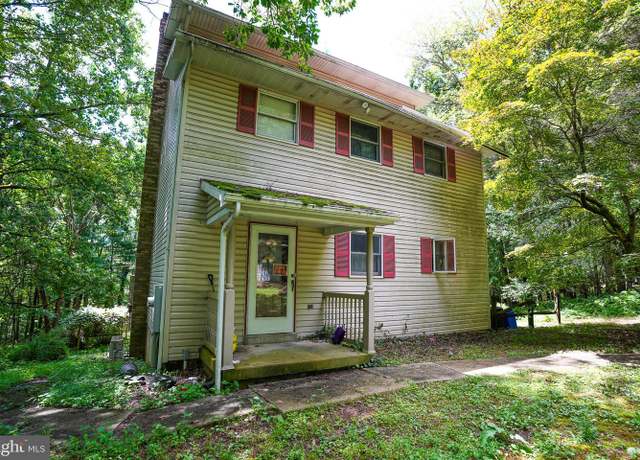 Property at 590 Pinewood Rd, Lehighton, PA 18235, 4 beds, 2 baths