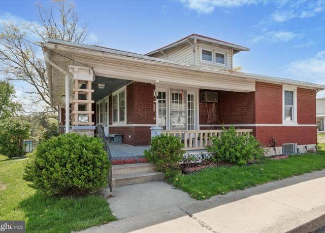 Property at 519 Elm St, Pottstown, PA 19464, 4 beds, 1 bath