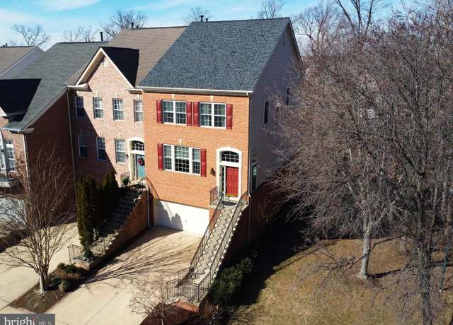 Property at 1911 Logan Manor Dr, Reston, VA 20190, 4 beds, 4 baths